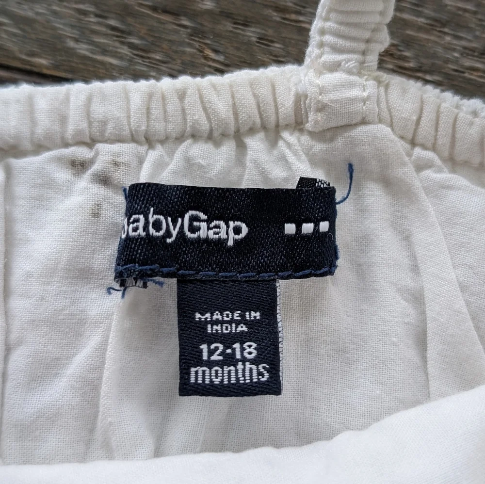Baby Gap White Eyelet Dress with Green Bow Size 12-18 Months
